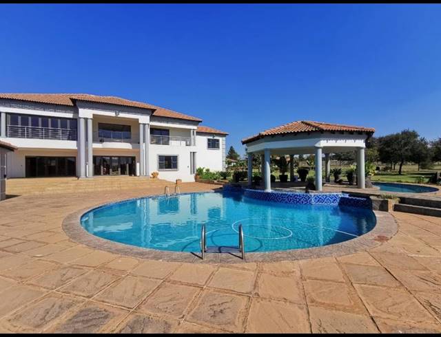 6 BEDROOM HOUSE FOR SALE IN BLUE SADDLE RANCHES